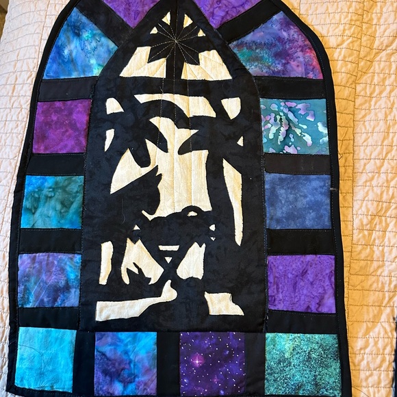 Handmade Stained Glass Style Nativity Quilted Wall Hanging - Picture 1 of 2